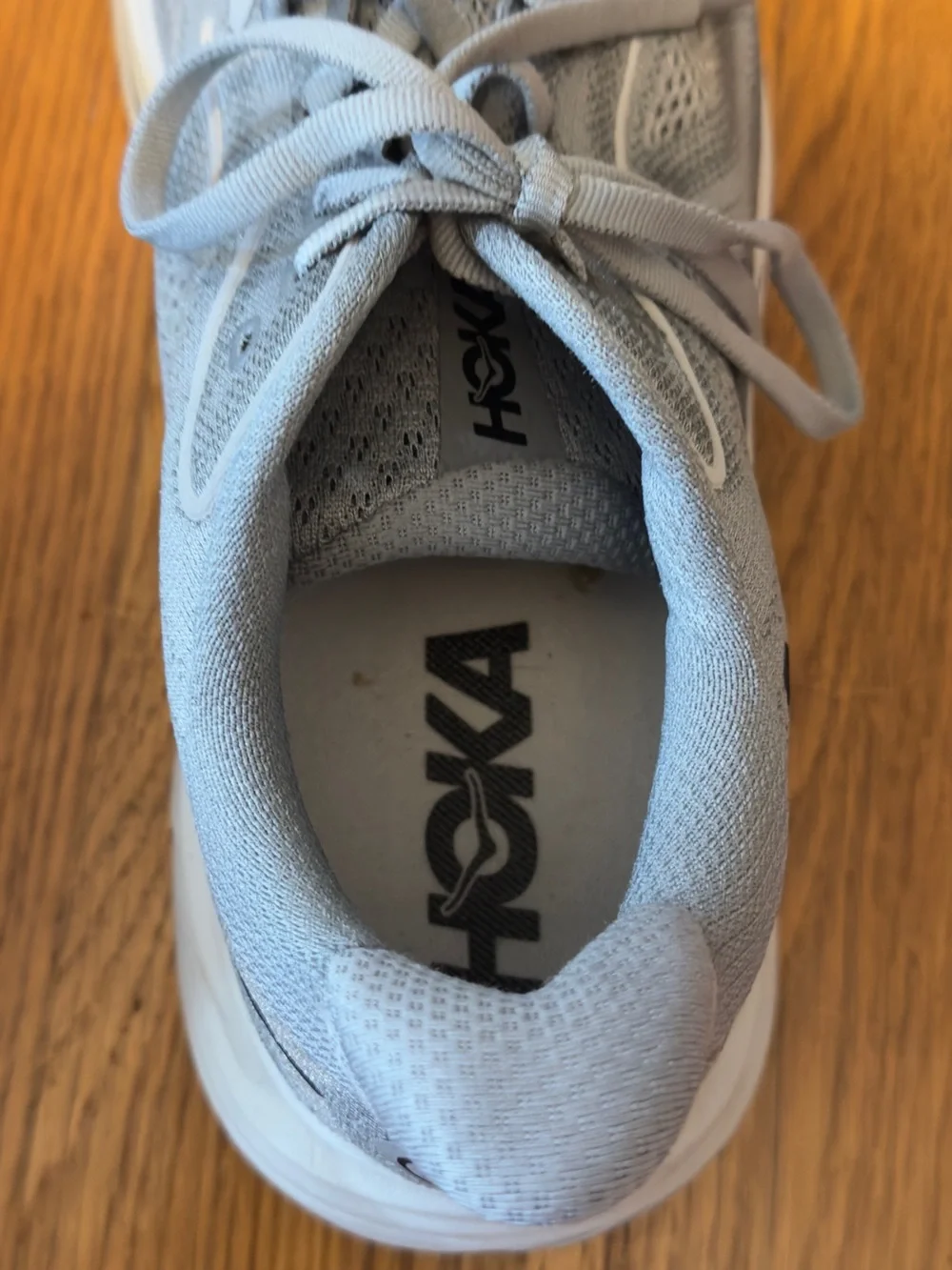 Hoka Men's Athletic Shoes - Light Gray and White Hoka One Bondi 8 Guc